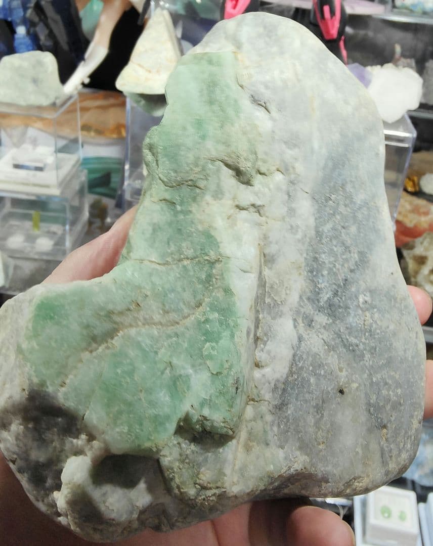 値段交渉歓迎　翡翠　糸魚川　1.2kg