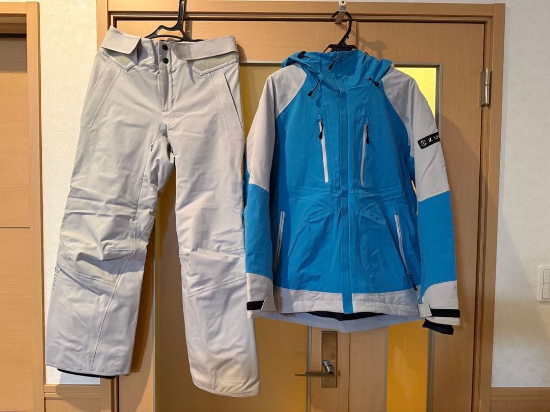「値下げ」zuica スキーウェア　上下セット