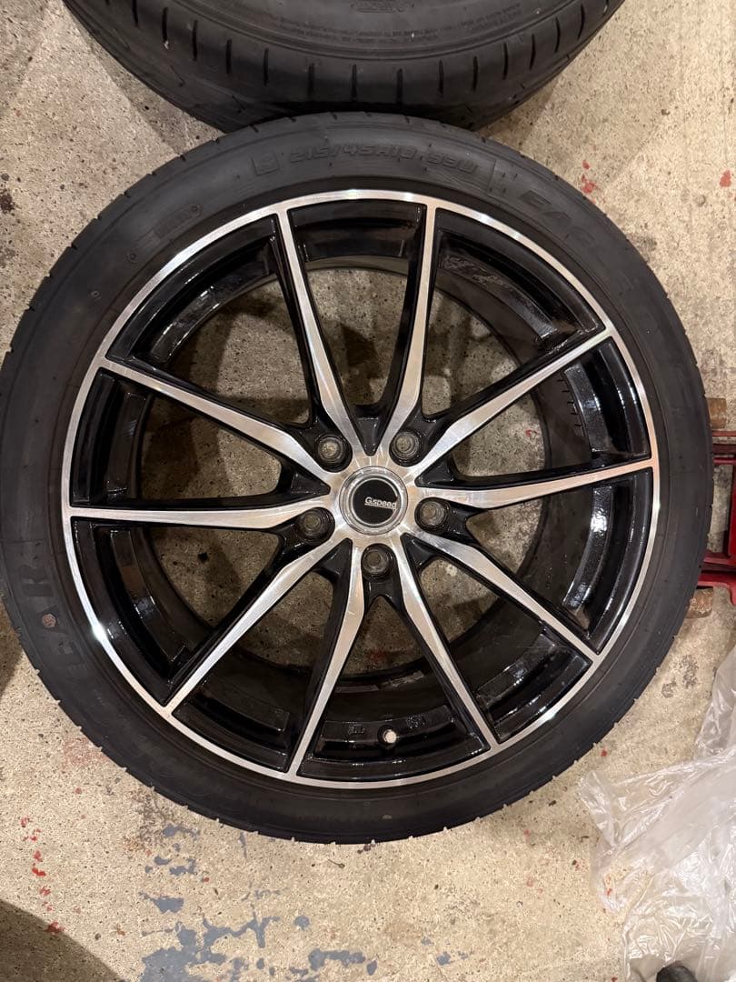 送料込み早い者勝ち　ノア　ヴォクシー 18インチホイール&バリ溝タイヤ