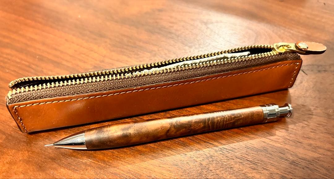 と*う様 工房楔　シャーペン　ペンシル楔　胡桃杢　真鍮パイプ　イタリアンレザーペ