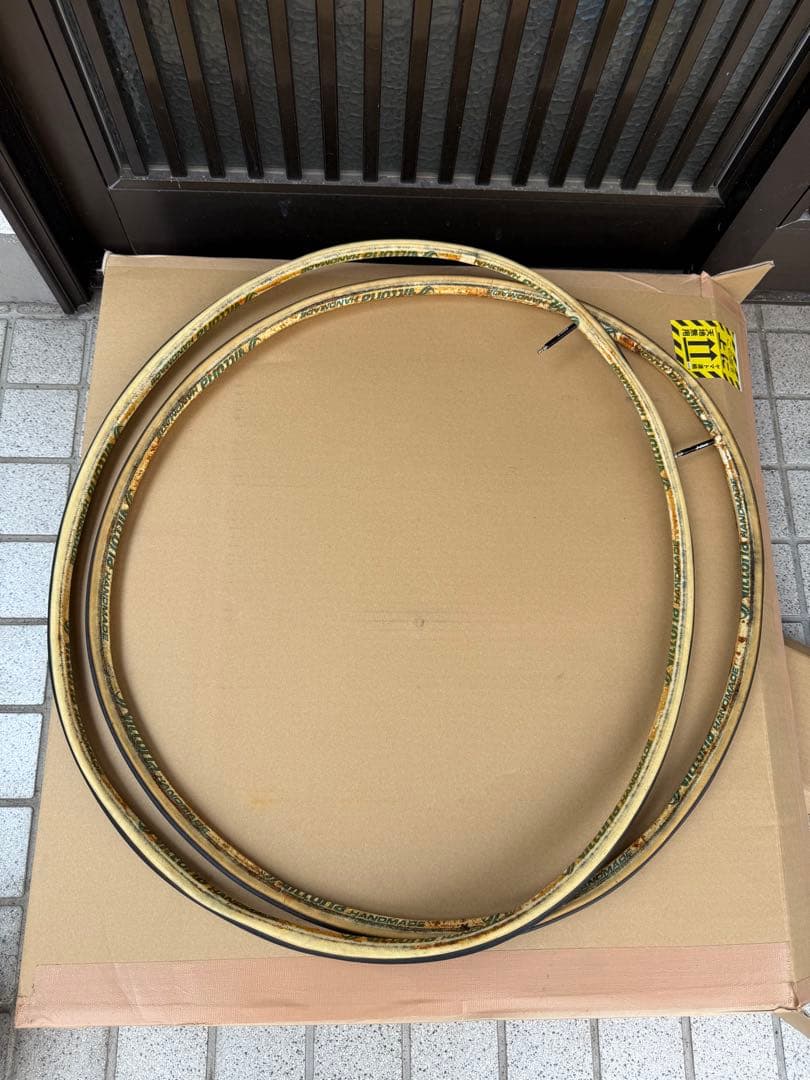 超軽量1180g FFWD f2R カーボンホイール