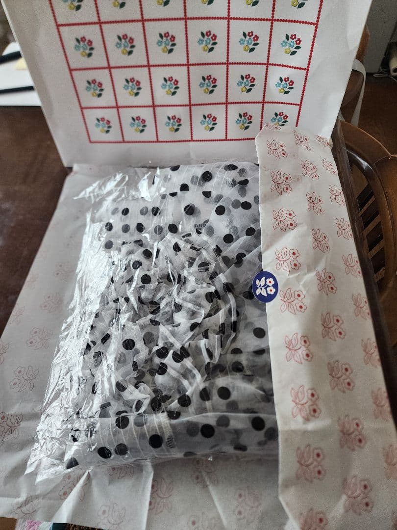 poppy フリル付き水玉模様チュニック