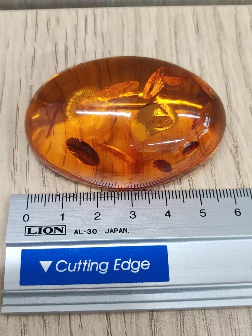 TSUTSUMI 天然琥珀 ブローチ 18金