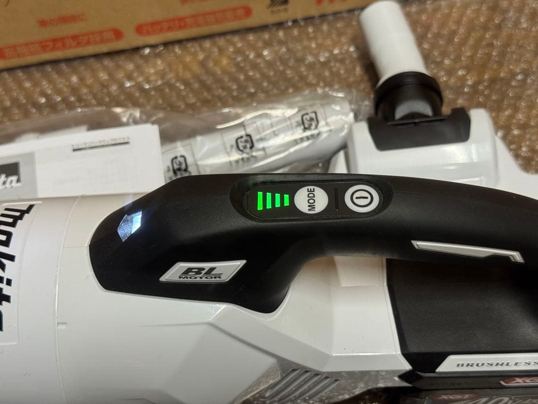 美品 マキタ CL003G 充電式サイクロンクリーナー 40Vmax 本体