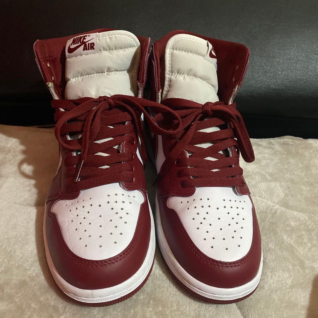 NIKE ジョーダン1 レッド スニーカー　レトロハイ