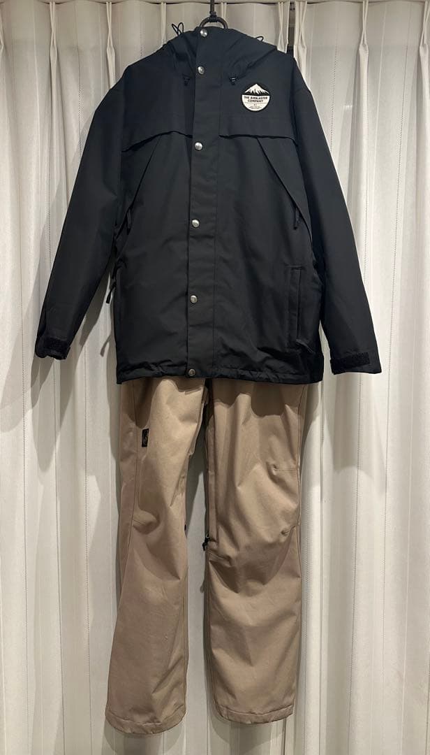 AIRBLASTER ウェア　上下セット　Mサイズ