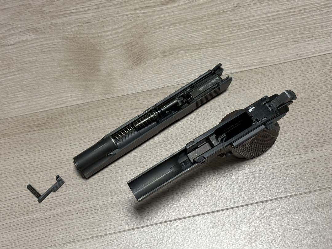 ウエスタンアームズ　コルトガバメント　M1911A1 ミリタリーモデル　ガスガン