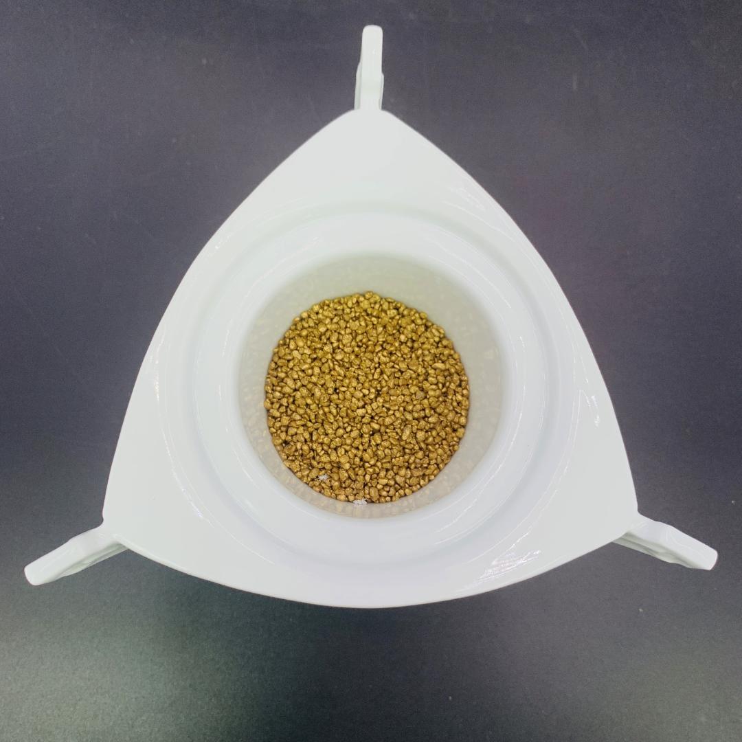 白磁 透かし彫 香炉　一壺造　三足・獅子摘み　共箱　H12.5×W13.5cm