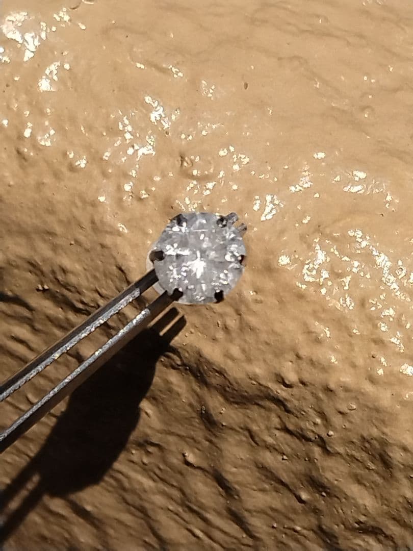 hiro 1カラットダイヤモンドピアス 片耳用