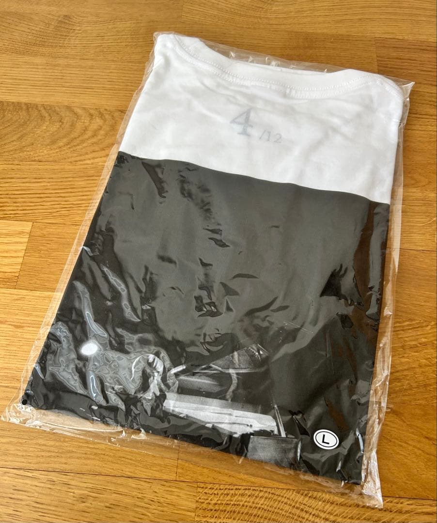 【新品、未開封】 坂本龍一「12」Tシャツ Lサイズ　4月