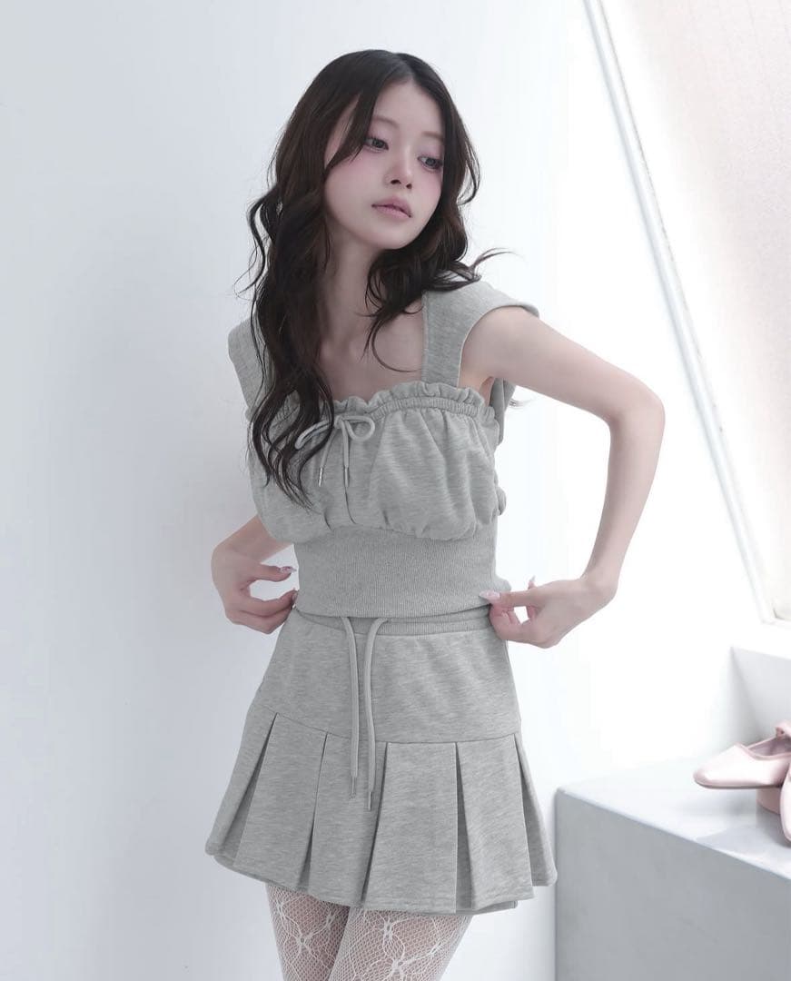 【即購入可⭕️】Darich コルセットリブスウェットベアトップ グレー