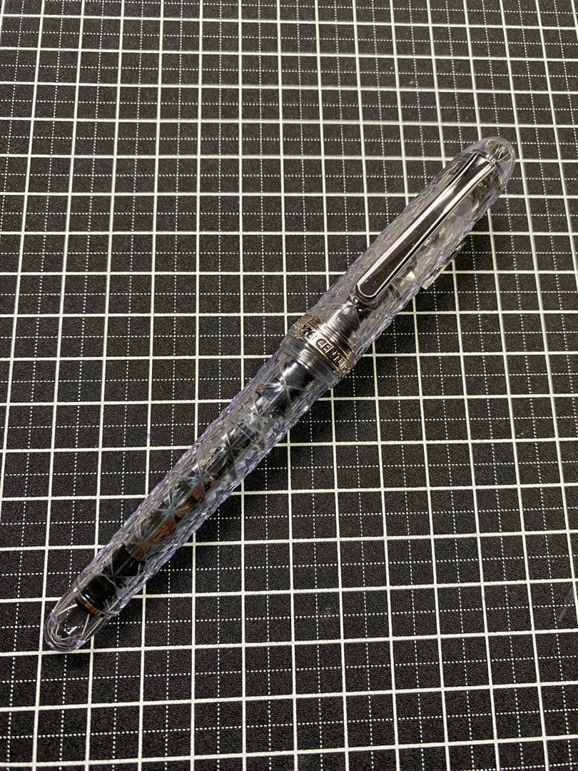 Platinum CENTURY #3776 六花　万年筆　字幅F