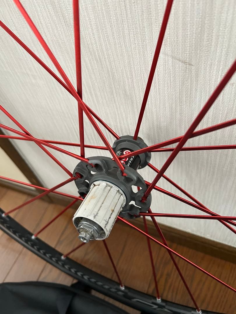 フルクラム　レーシングゼロ　限定レッドスポーク C15