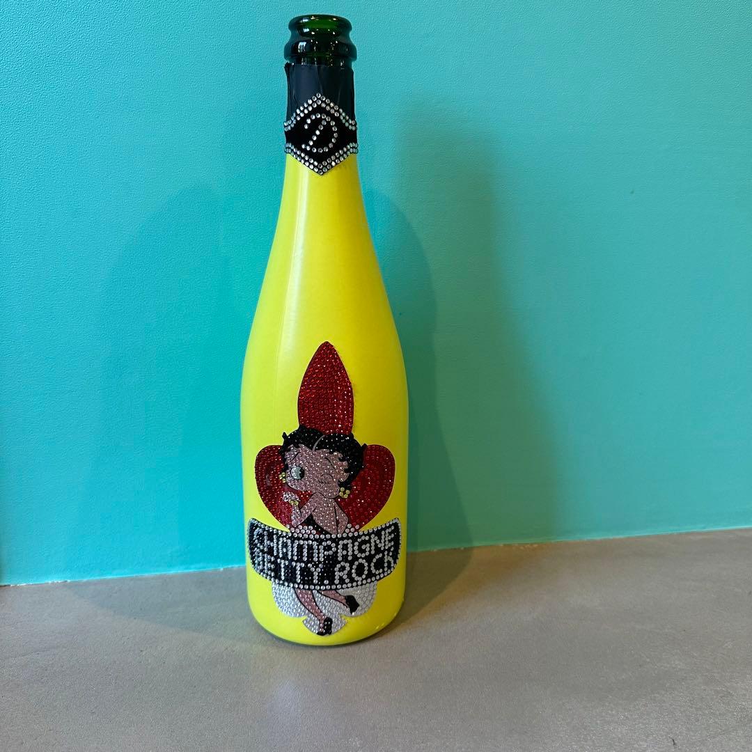 Champagne Betty Rock ベティ・ブープデザイン イエロー 空瓶