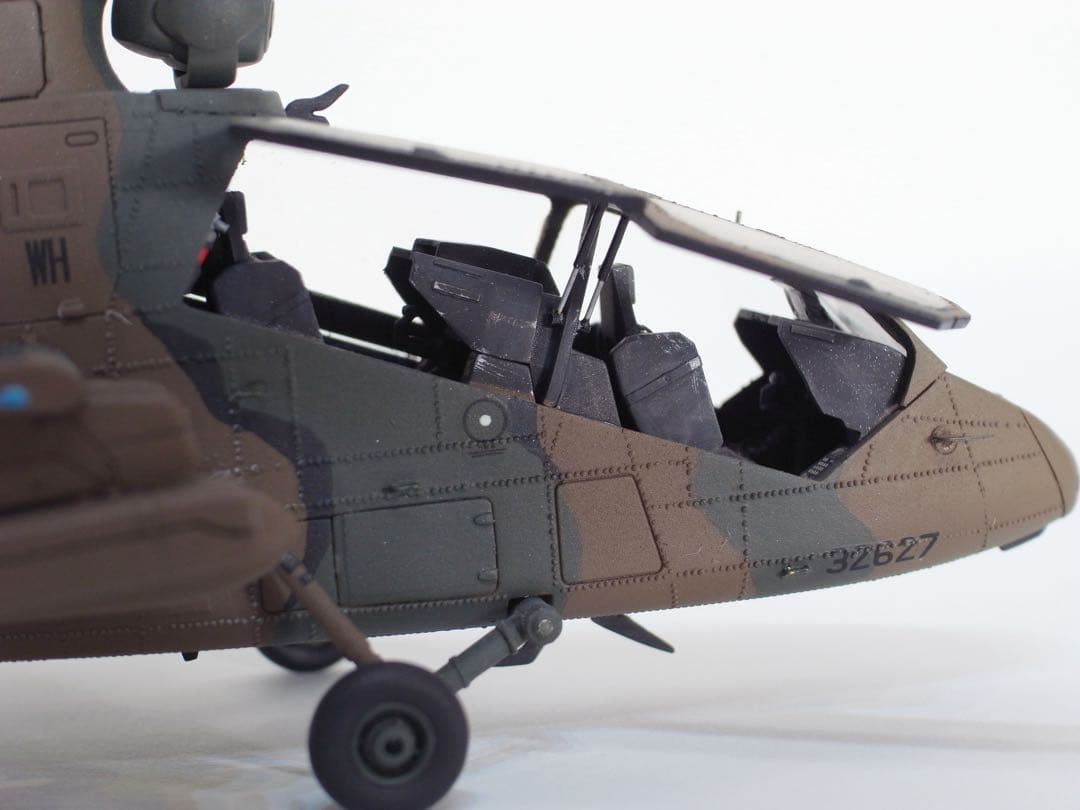 ［完成品］陸上自衛隊 OH-1 観測ヘリコプター 1/72