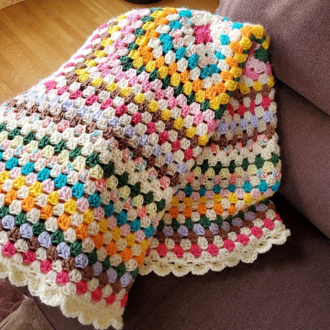 手編み♡モチーフ編み♡ブランケット♡レトロポップ♡オフ白
