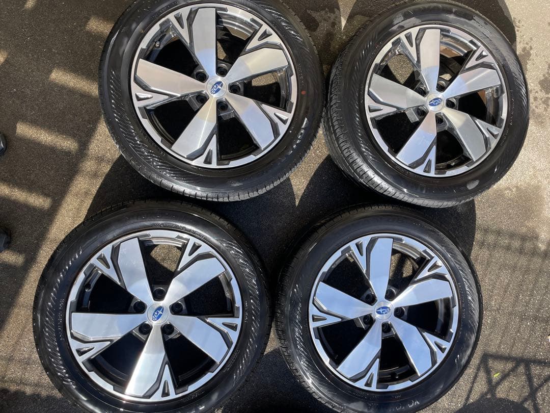 フォレスター　アドバンス ホイール・タイヤセット 18インチ、アドバンdBセット