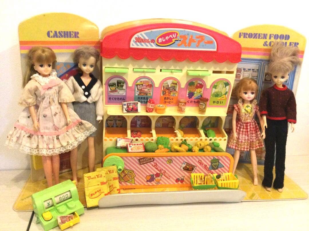 注目！旧タカラ　リカちゃんのおしゃべりストア　人形4体着き　昭和レトロ　ジャンク