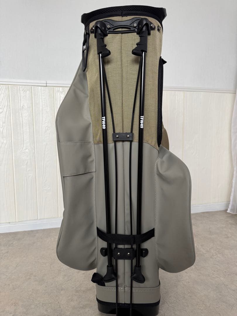 TFW49　キャディーバッグ　ベージュ　ネームタグ付き