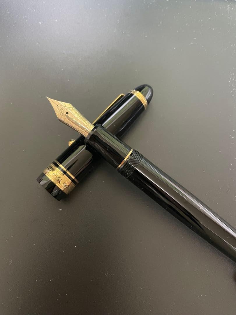 pilot カスタム743 Fニブ