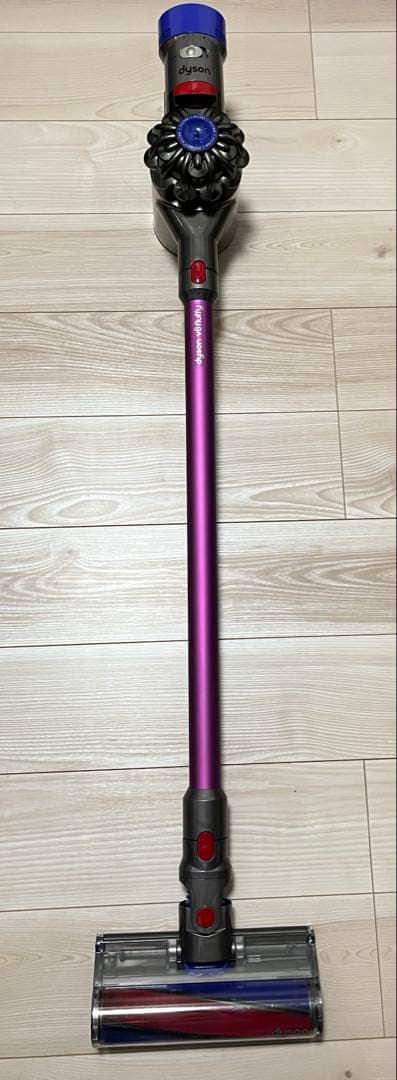 Dyson ダイソン V8 Fluffy