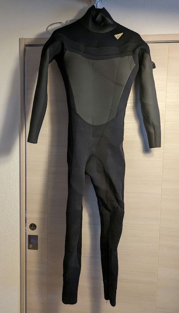 THREE WEATHER セミドライ　ウェットスーツ