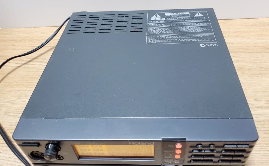 Roland SC-88Pro MIDI音源