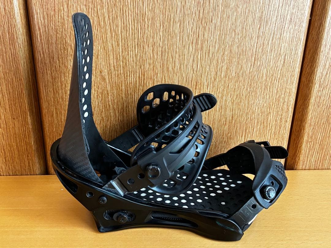 バートン【DIODEダイオード（メンズSサイズ）】カーボン×黒