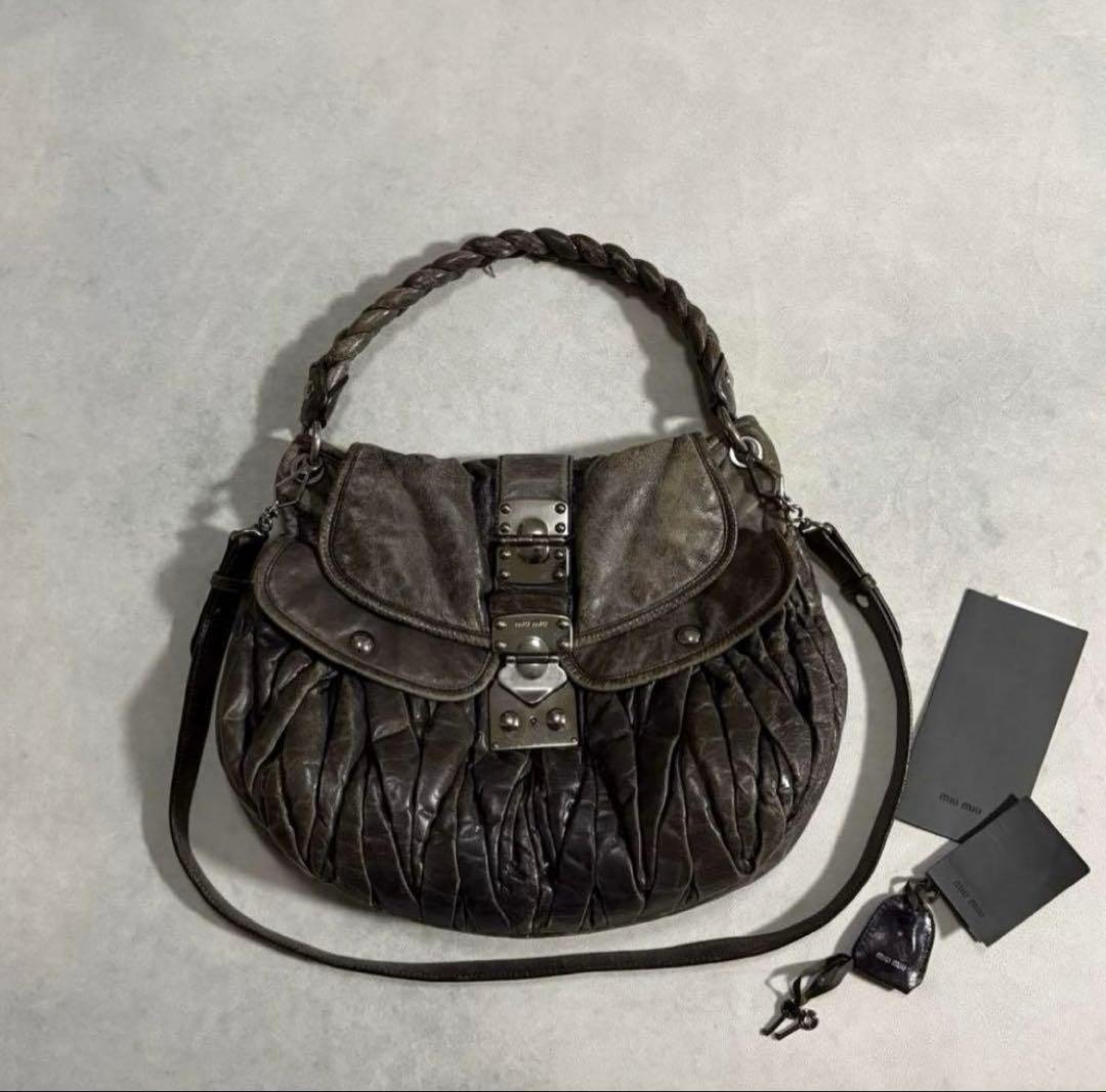 バッグ Y2K archive MIUMIU Matelasse leather bag