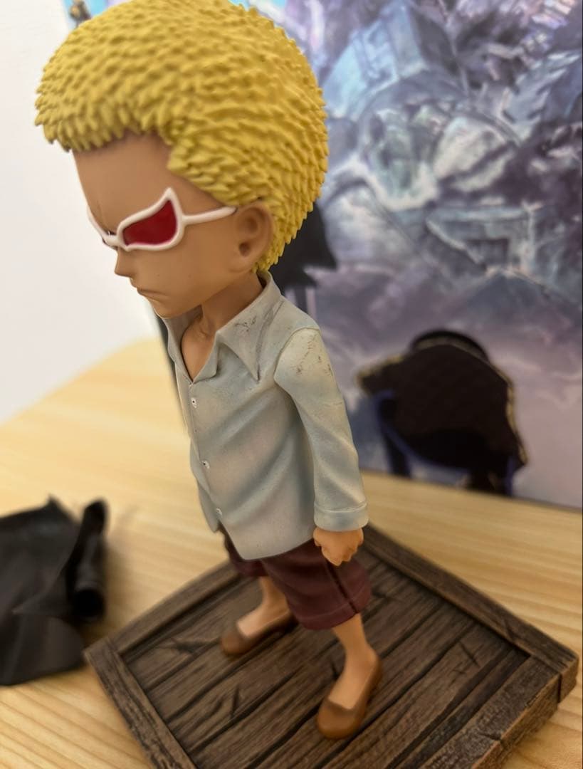 ドフラミンゴ　幼少期　フィギュア　LBWNB Studio