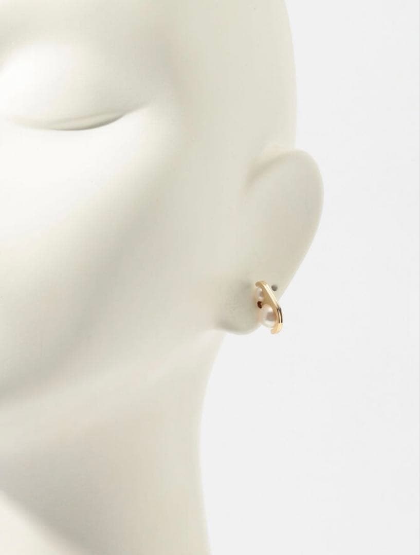 Hirotaka Beluga パールピアス