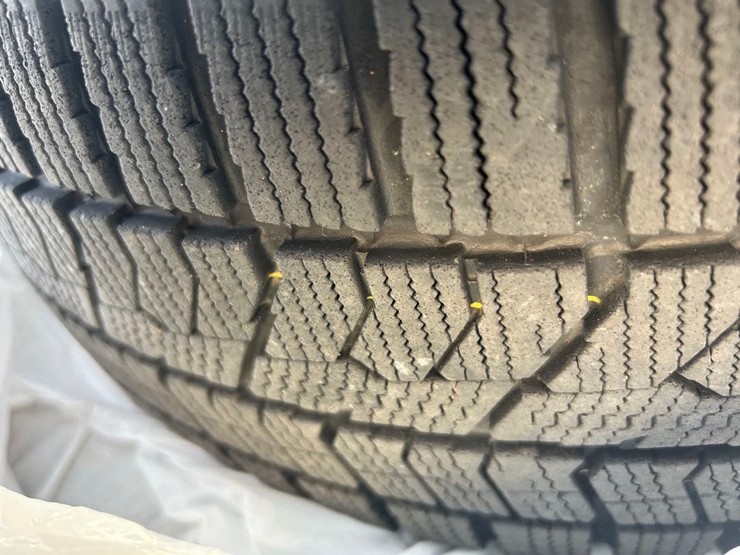 ベンツw176 A180 17㌅225/45 R17 4本セット　スタッドレス