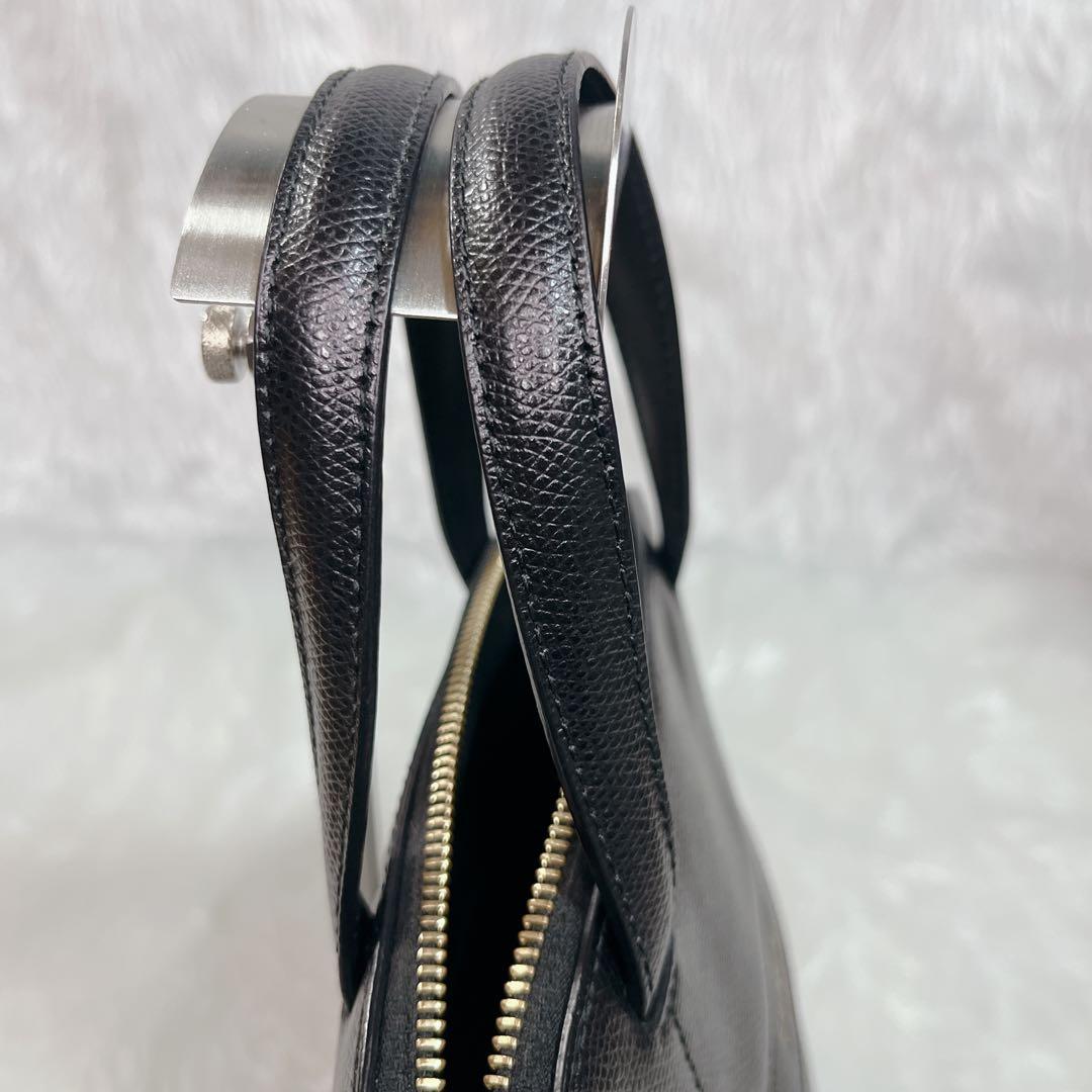 【未使用級✨️新型】FURLA パイパー ブラック レザー ハンドバッグ 極美品