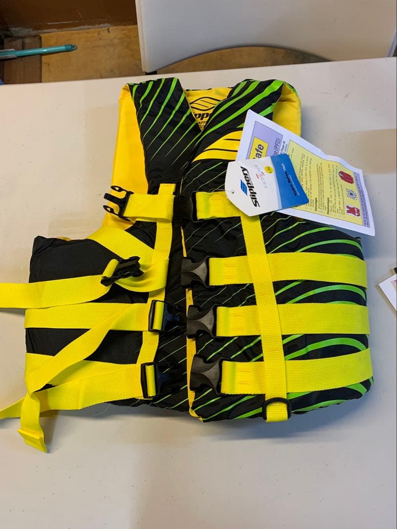 slippery ライフジャケット　大人用 ジェット