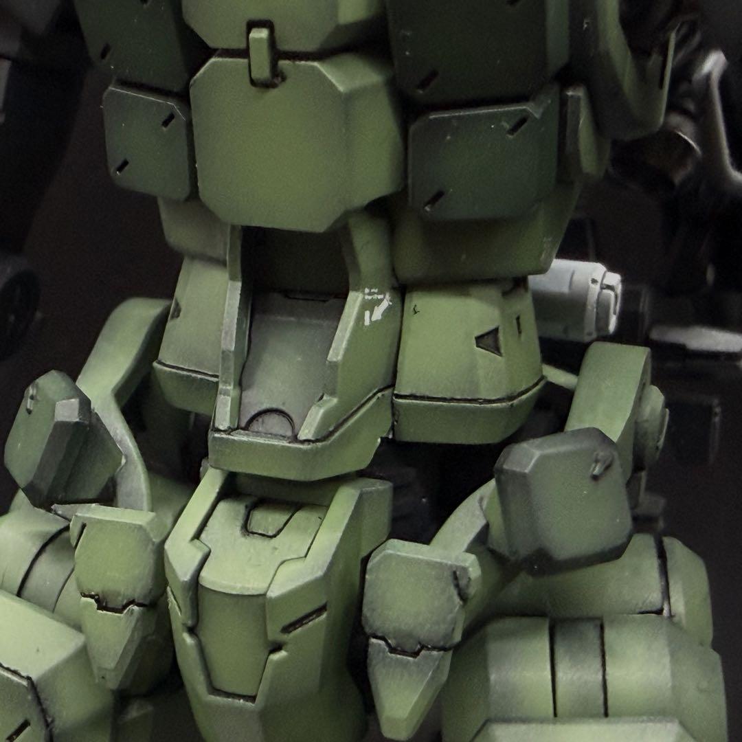 HG1/144ゲルググ　量産型　全塗装　完成品　ガンダムジークアクス　ジム