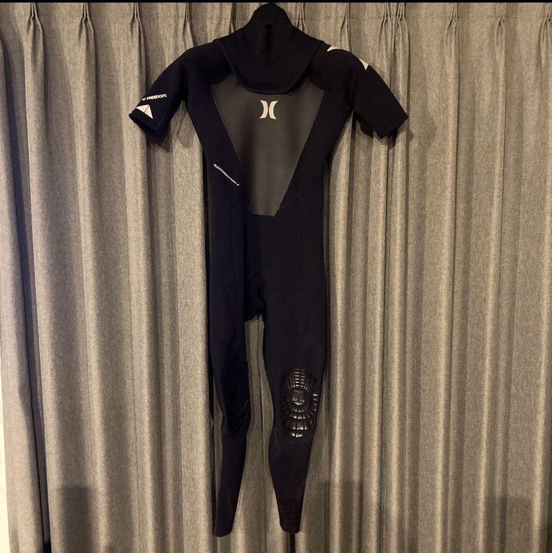 Hurley ブラック シーガル ウェットスーツ　2mm
