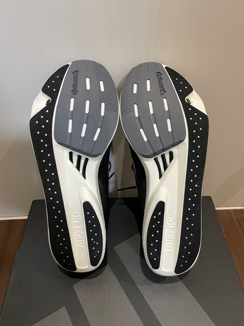 アディダス　アディゼロ　タクミセン10 26.5cm