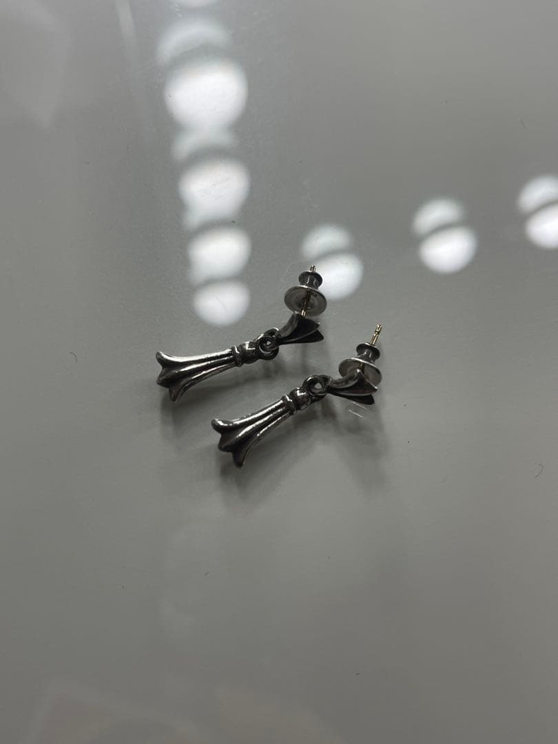 クロムハーツ　クロステイルピアス