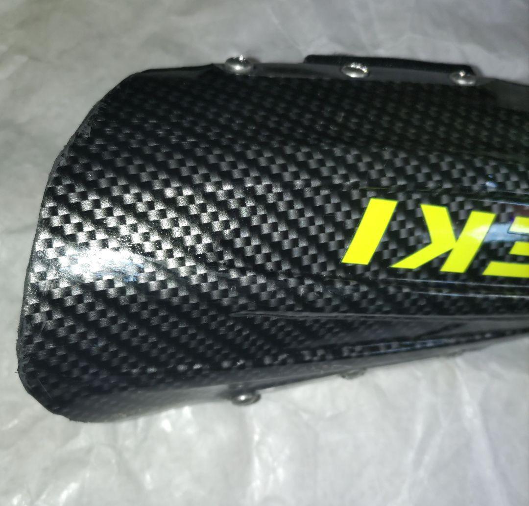 う*ん様 程度良好綺麗 LEKI レキ カーボン柄アームガード