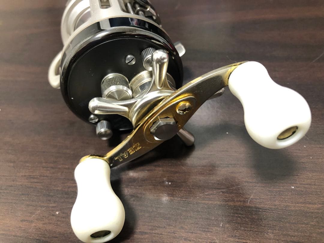 EF651118　RYOBI バリウスf200