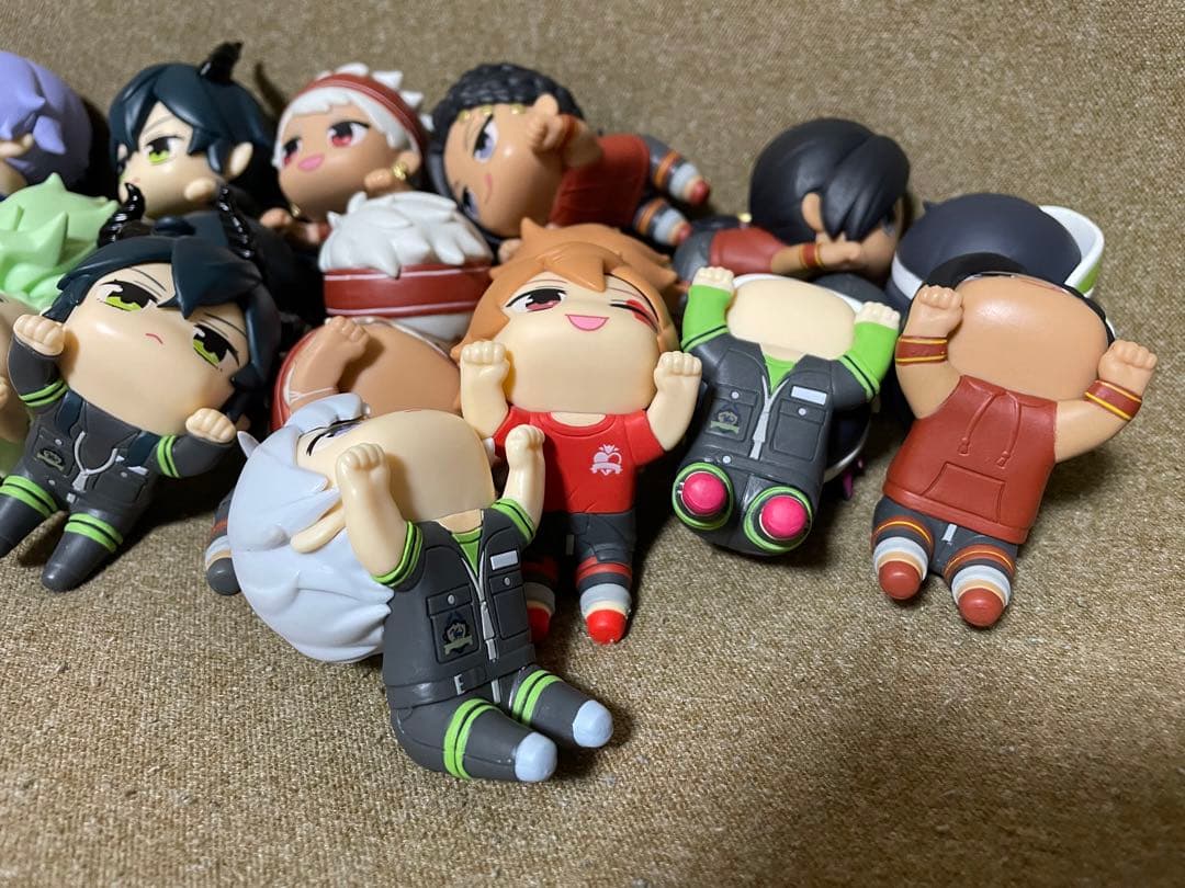 【大量まとめ売り】ツイステ　ちょこのせ　フィギュア