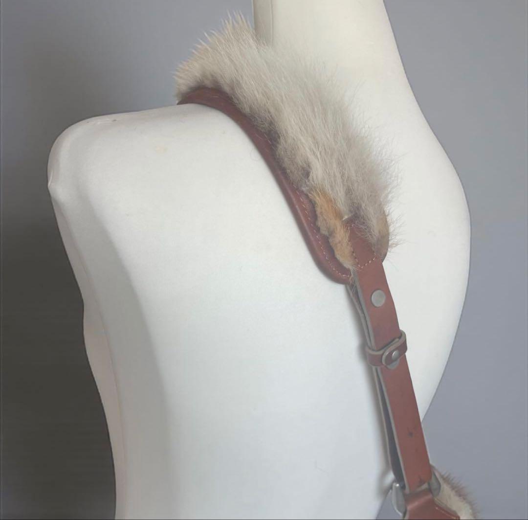 極美品★イサムカタヤマ バックラッシュ ショルダーバッグ バナナ 毛皮 本革