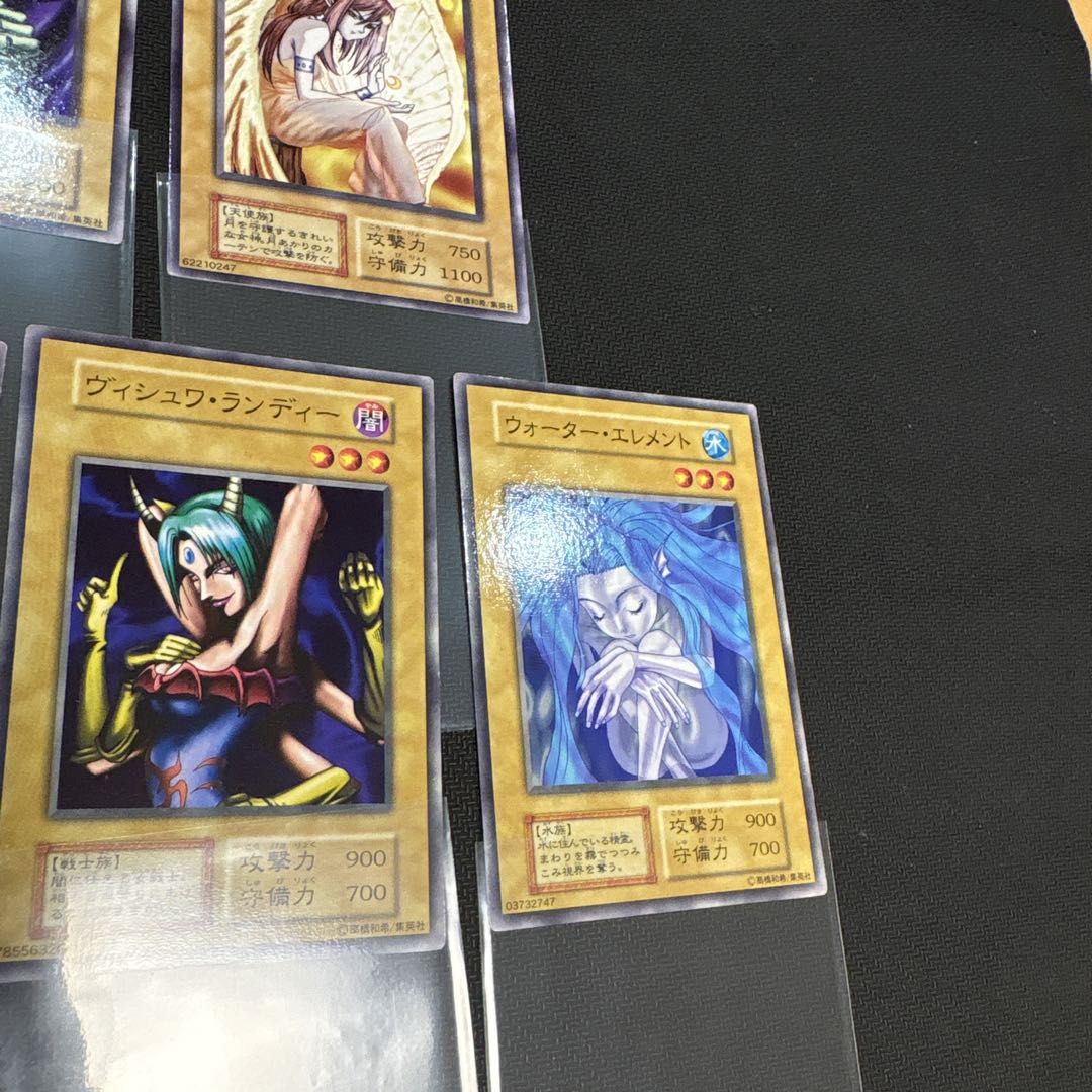 【美品】遊戯王　初期ノーマル602種　復刻ノーマル105種　コンプ品　まとめ売り