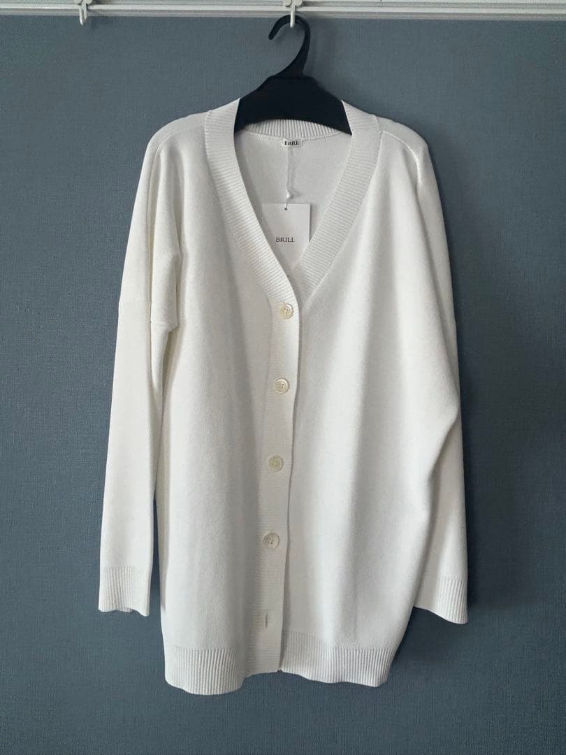 BRILL ストレッチVネックカーディガン ホワイト
