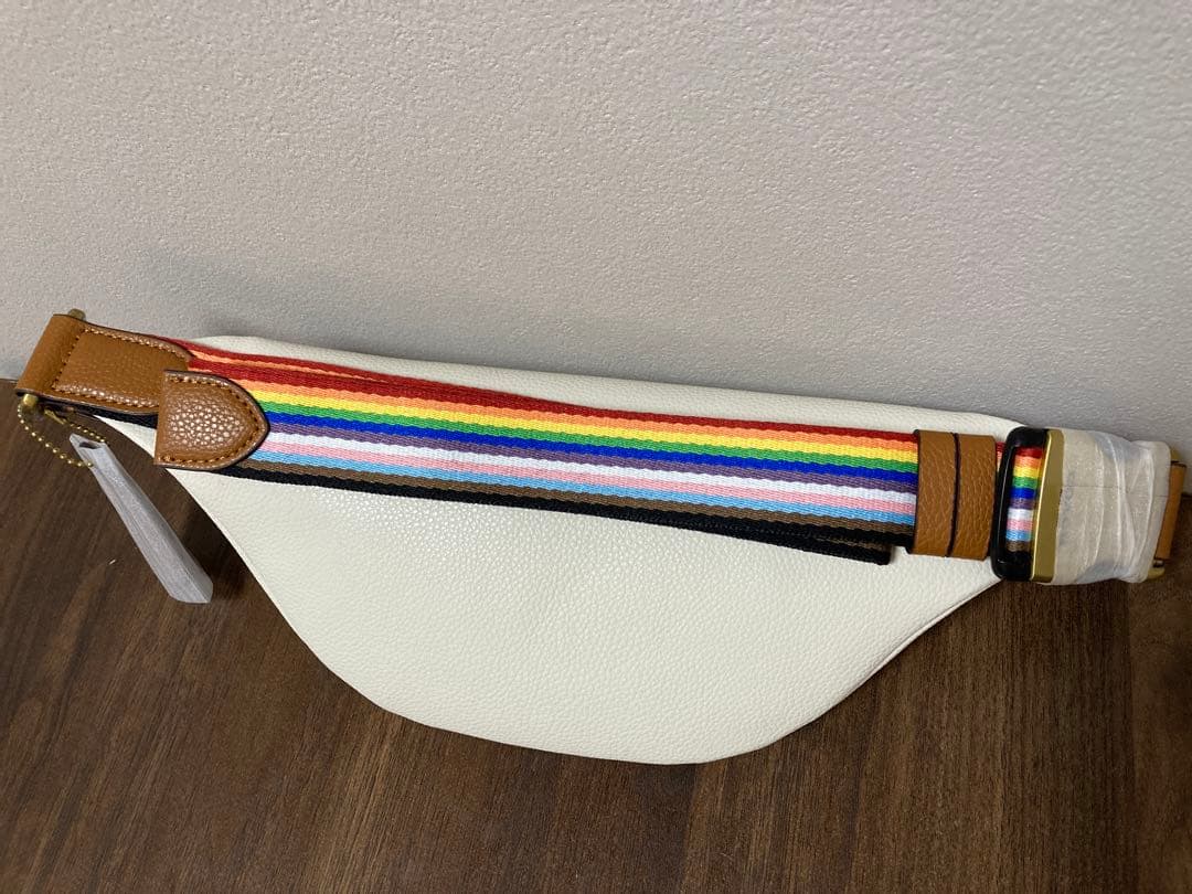 【新品】コーチ　チャーター ベルト バッグ 7 ウィズ パッチ