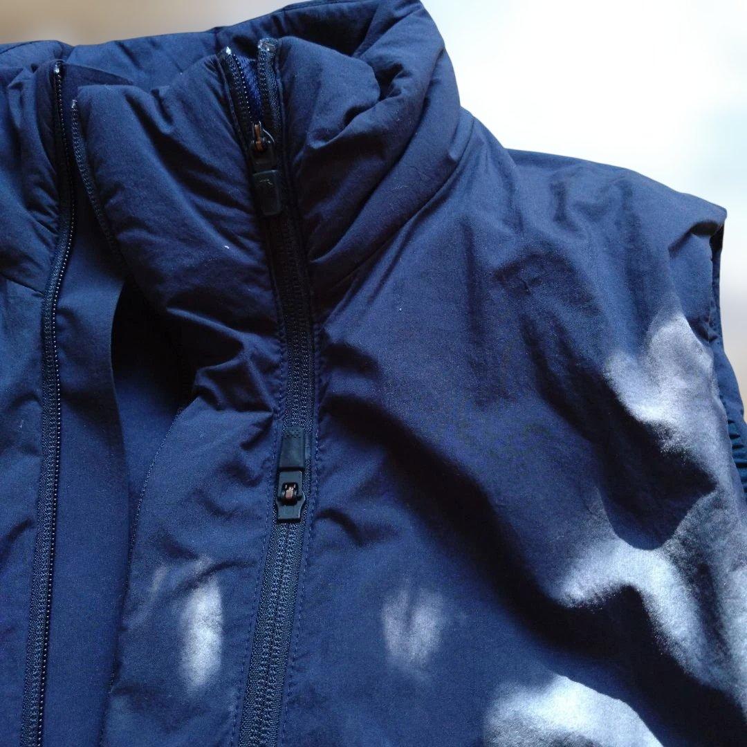 新品デサントオルテライン チタニウムサーモベスト XLサイズ