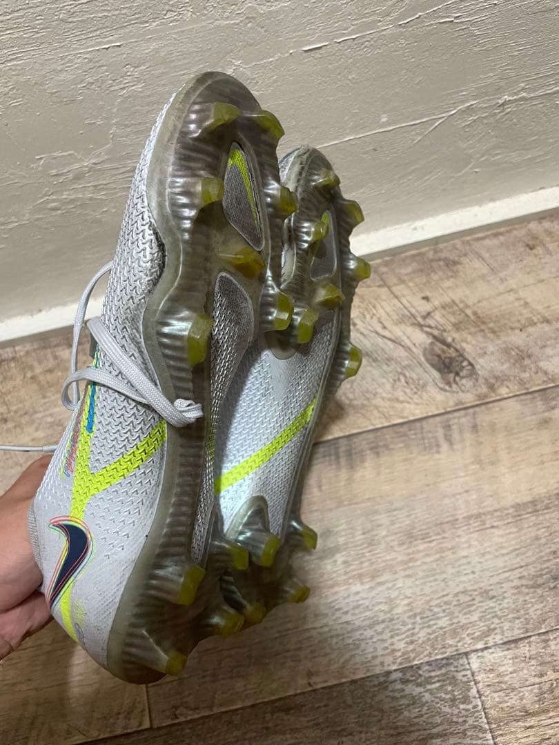 NIKE サッカースパイク　ファントム