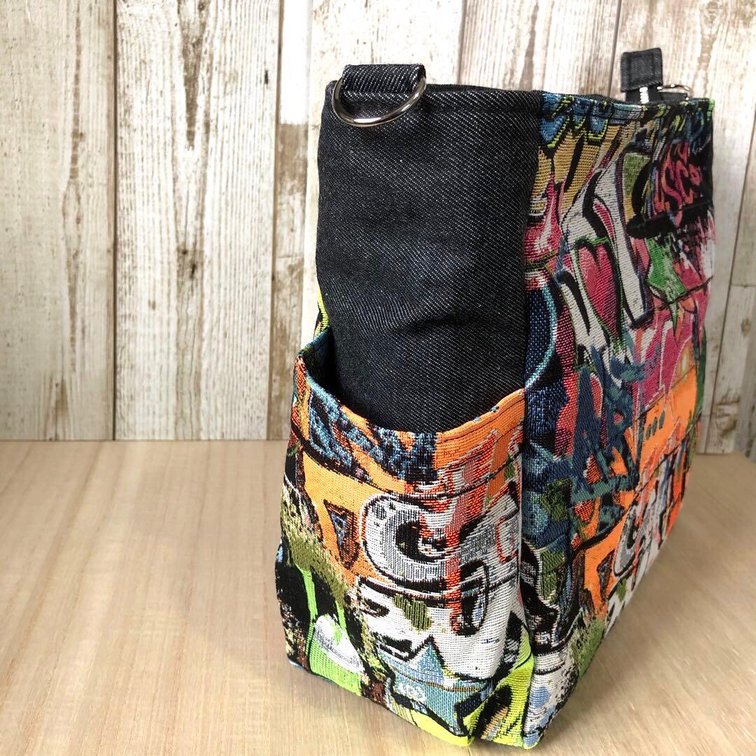 ショルダーバッグ　ハンドメイド　デニムリメイク　ブラック　シルバー【新品デニム】