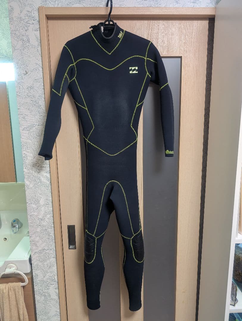 美品　BILLABONG ジャージ　フルスーツ　ML