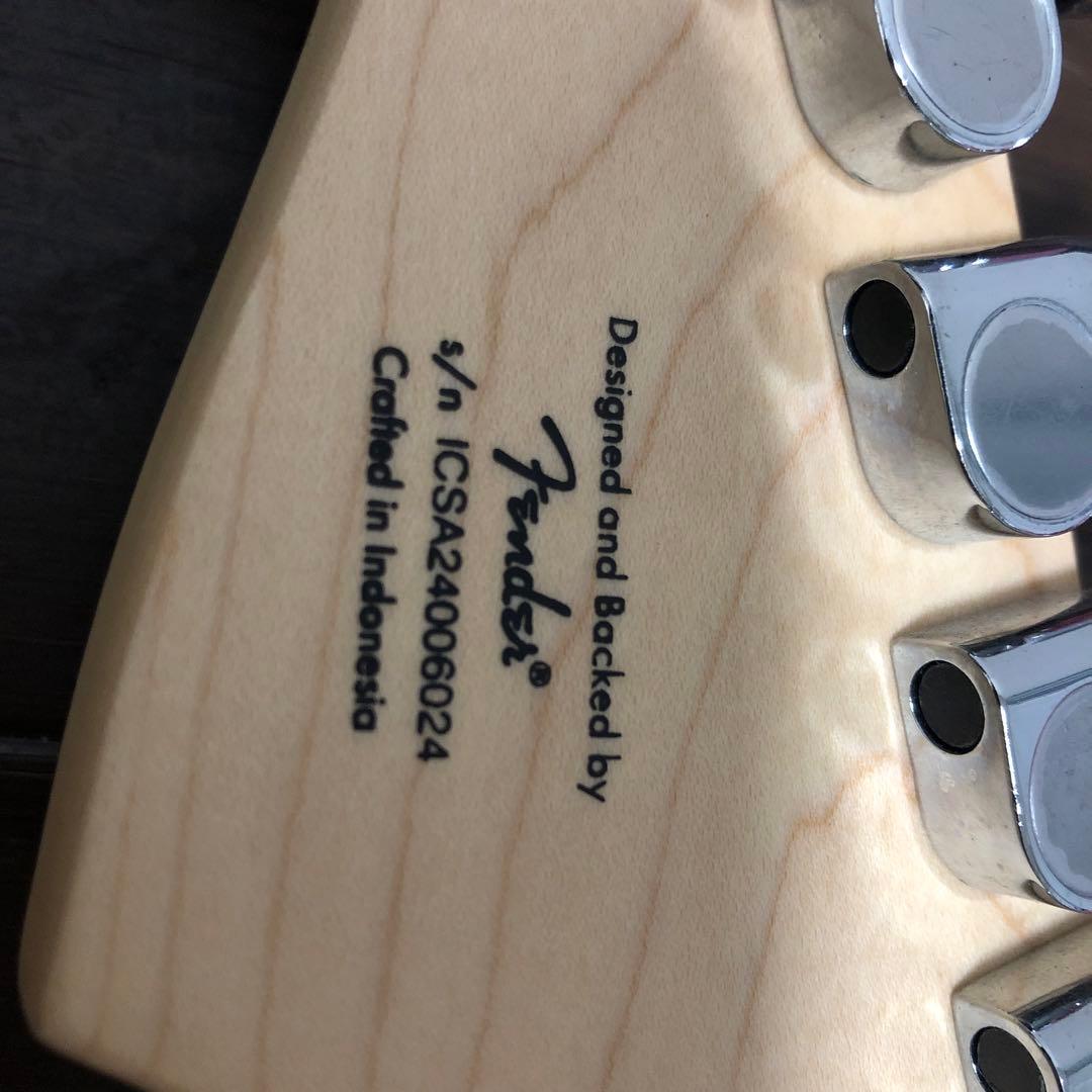 フェンダーストラトキャスターエレキギター青